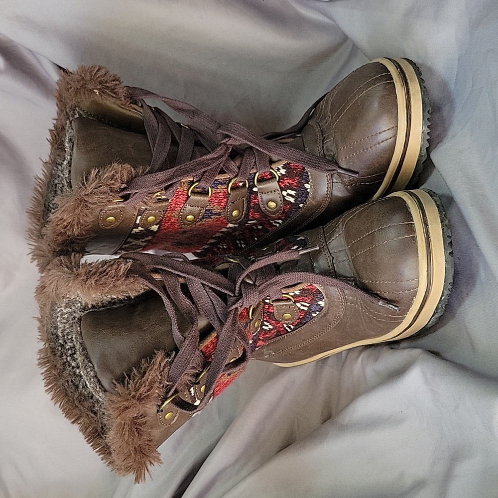 Snow boot
